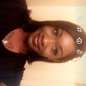 Meet your Posher, Alyssa